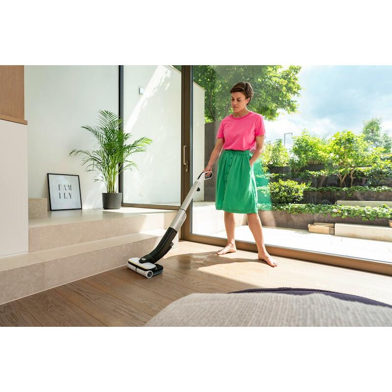 NETTOYEUR/ACCU 4V/2X2,5AH   FC 4-4         KARCHER
