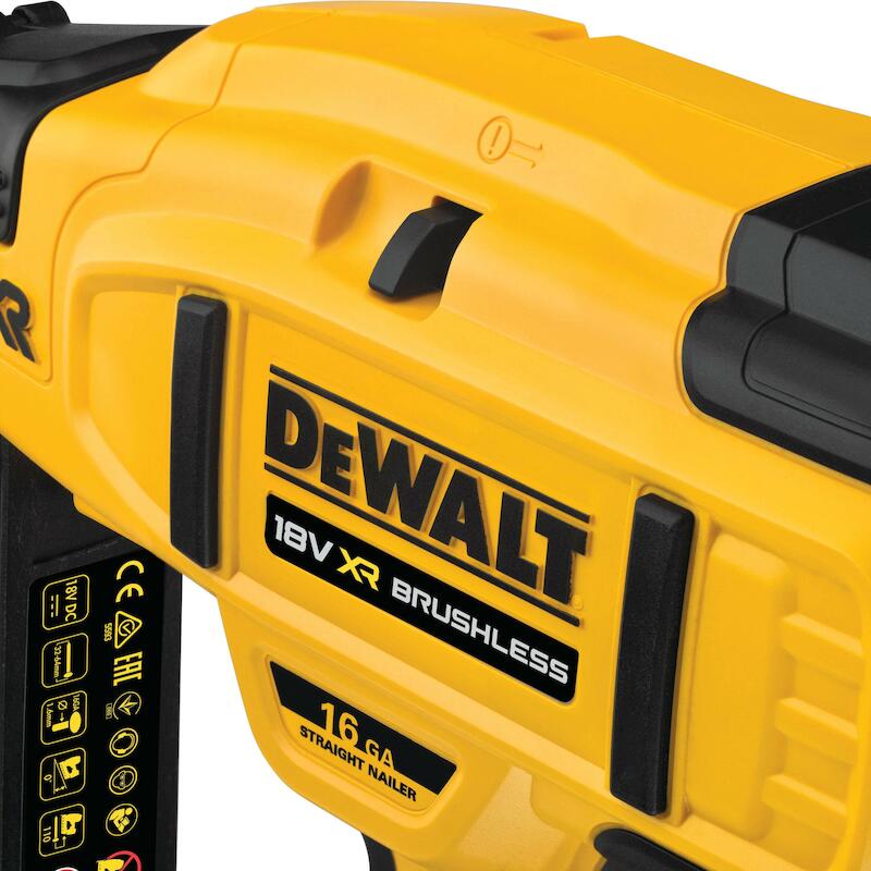 ACCUNAGELPIST.18V/2X2A 16GA DCN662D2 (TSTAK)DEWALT