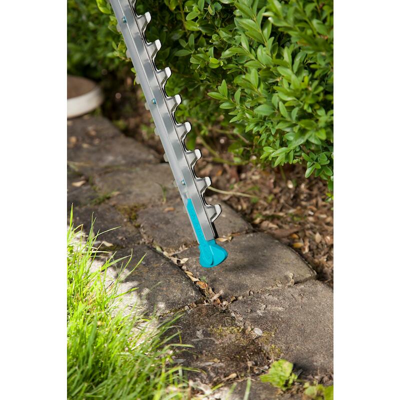 TAILLE-HAIES EASYCUT 450W   9831           GARDENA