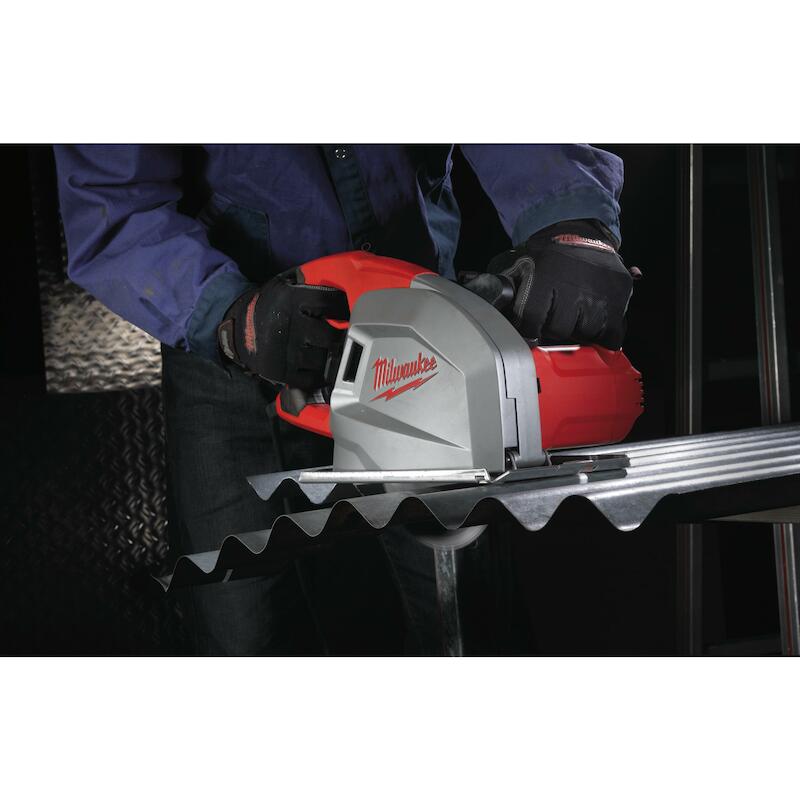 HANDMETAALCIRKELZAAG 1800W  MCS 66       MILWAUKEE
