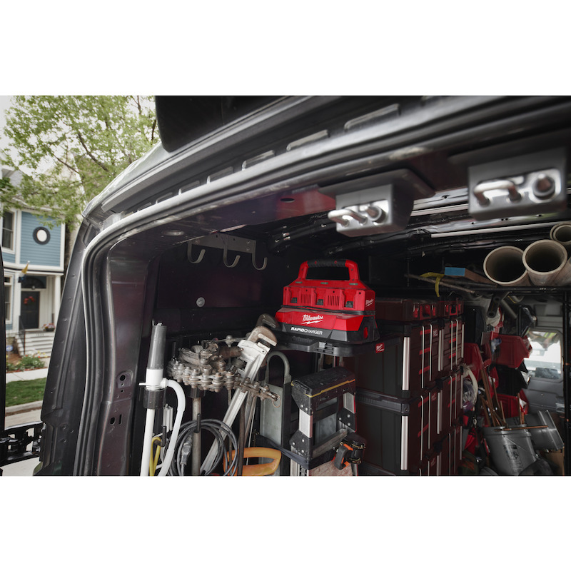 CHARGEUR POUR 6 ACCU        M18 PC6 EU PACKOUT MIL
