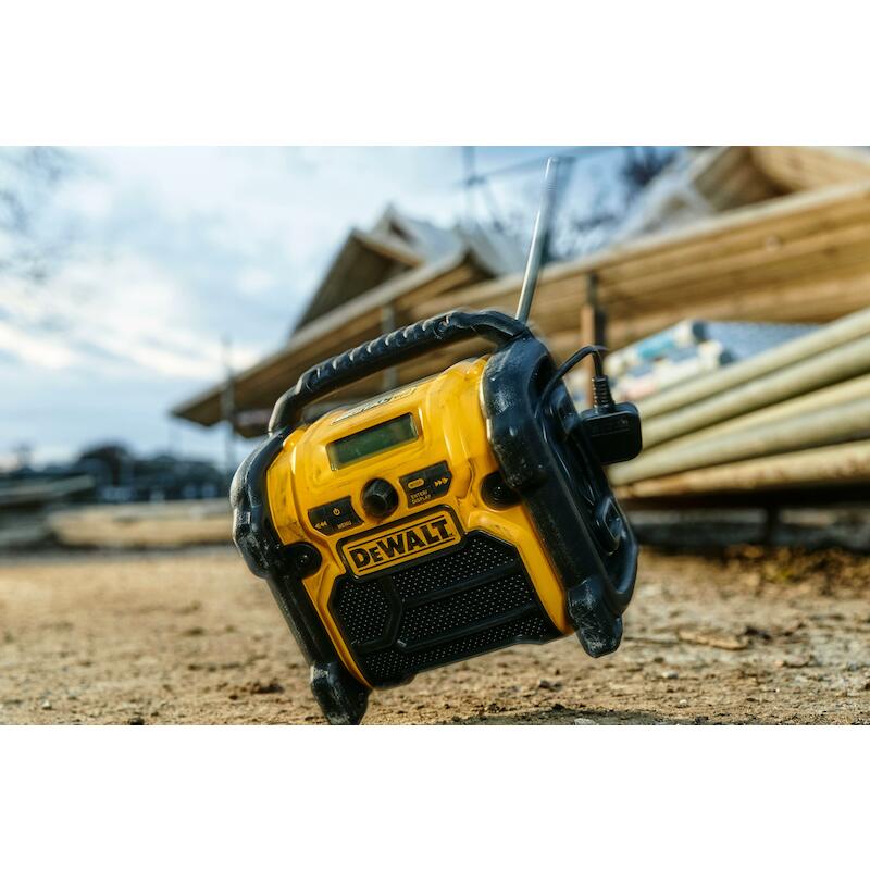 RADIO COMPACT FM/DAB+       DCR020-QW       DEWALT