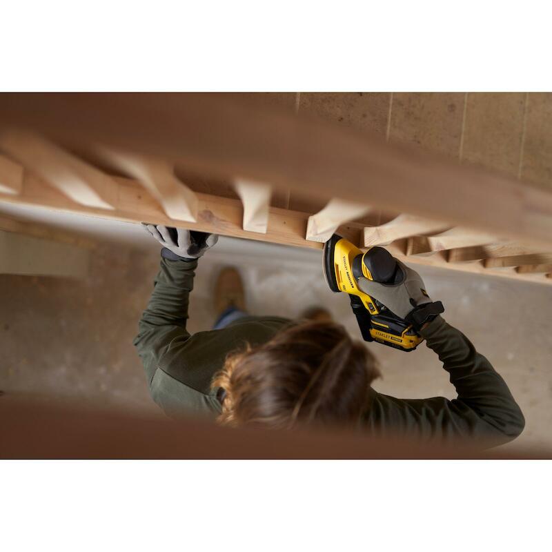 PONÇEUSE TRIANG.18V/BODY    SFMCW221B      STANLEY