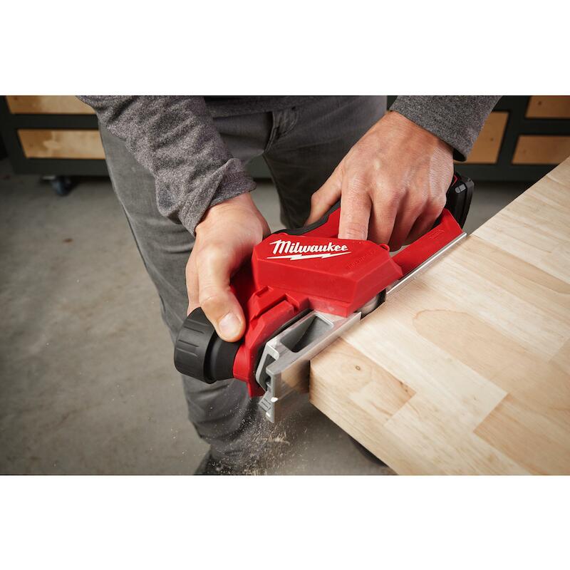 ACCUSCHAAF 12V/2X4AH        M12 BLP-402X MILWAUKEE