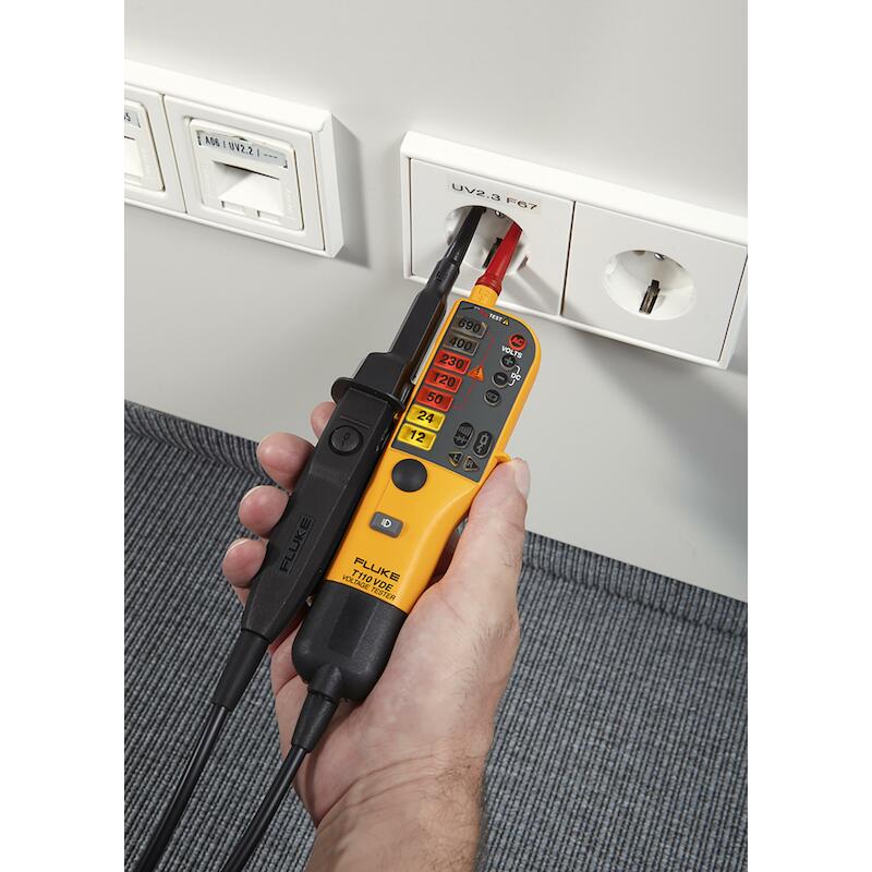 SPANNINGSTESTER 12-690V     FLUKE-T110 2XAA  FLUKE