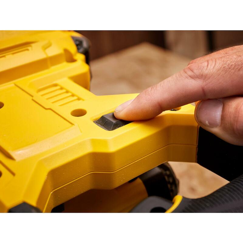 ACCU-AFKORTZAAG   18V/4AH   SFMCS701M1     STANLEY