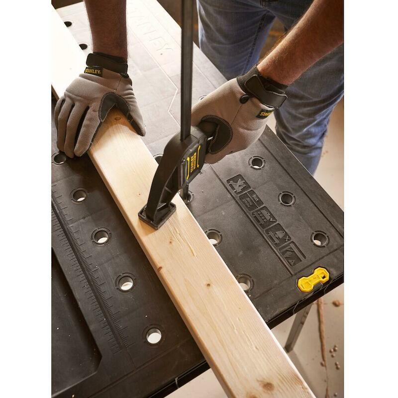 WERKTAFEL VOUWBAAR ESSENT.  STST83492-1    STANLEY