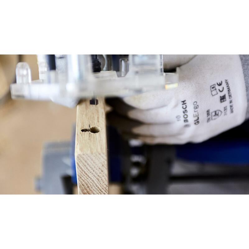 FREZENSET IN HOUTEN KOFFER  660JA      (7ST)DREMEL