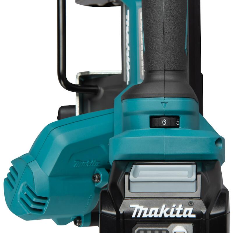 ACCU-LINTZAAG 40V/BODY      PB003G          MAKITA