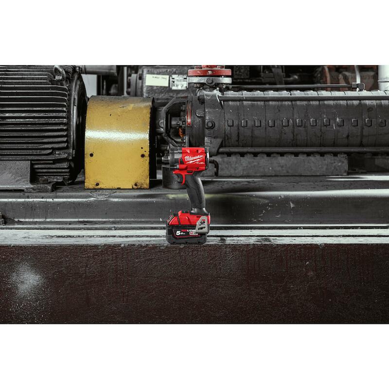 Milwaukee - M18 FIW2F12-502X - boulonneuse à chocs sans fil - 1/2" - 18 V - 2x 5,0 Ah - 339 Nm - hd Box - 03167294