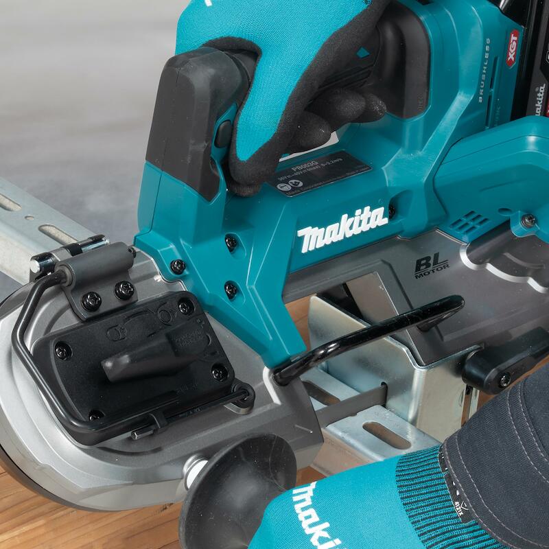 ACCU-LINTZAAG 40V/BODY      PB003G          MAKITA