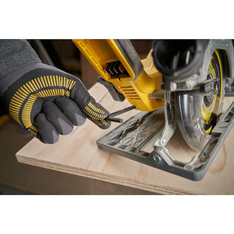 ACCUCIRKELZAAG 18V/BODY     SFMCS551B      STANLEY