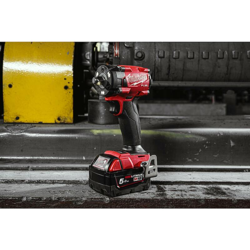 Milwaukee - M18 FIW2F12-502X - boulonneuse à chocs sans fil - 1/2" - 18 V - 2x 5,0 Ah - 339 Nm - hd Box - 03167294