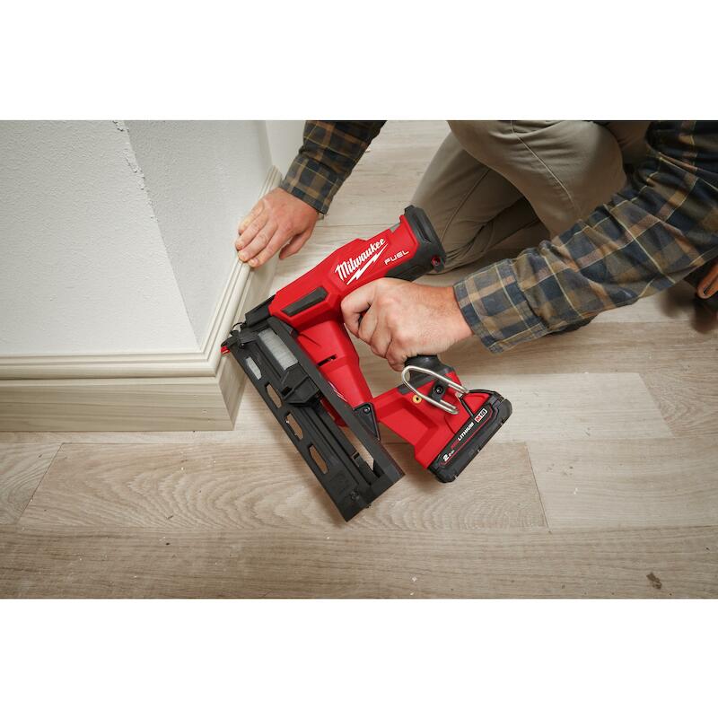 ACCU-NIETMACHINE 18V/2X2AH  M18 FN16GA-202X MILWAU