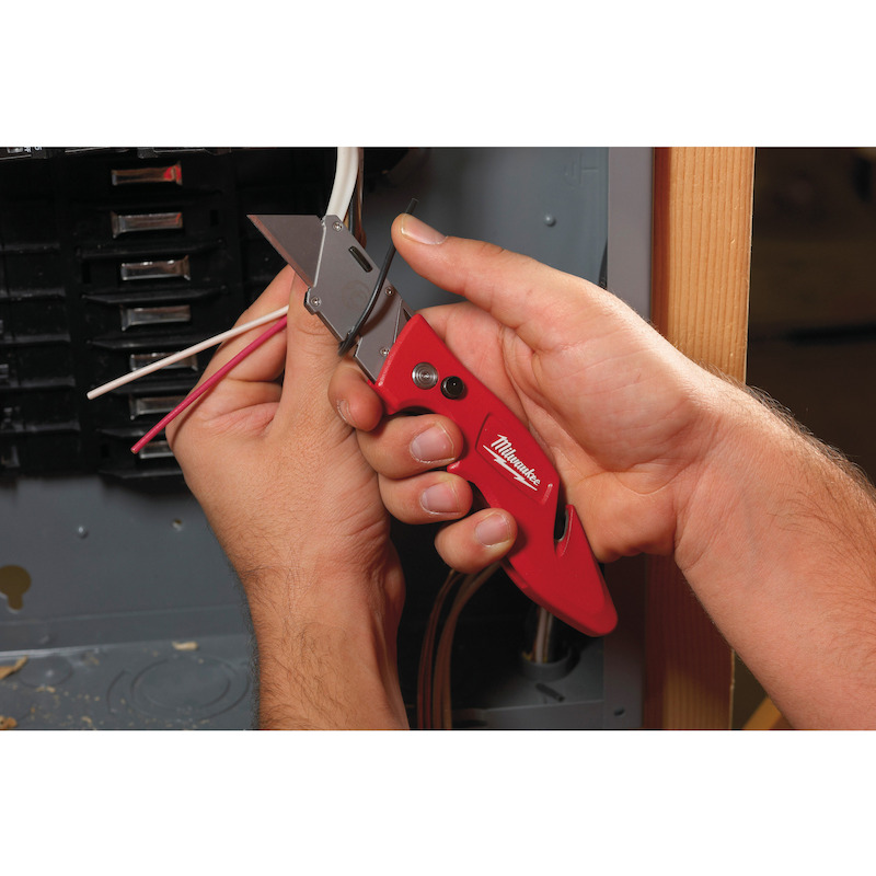 CUTTER RÉTRACTABLE          4932471357   MILWAUKEE