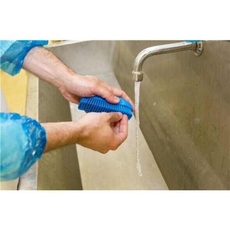 BROSSE À ONGLES DUR BLEU    6440/3  130X50MM VIKAN