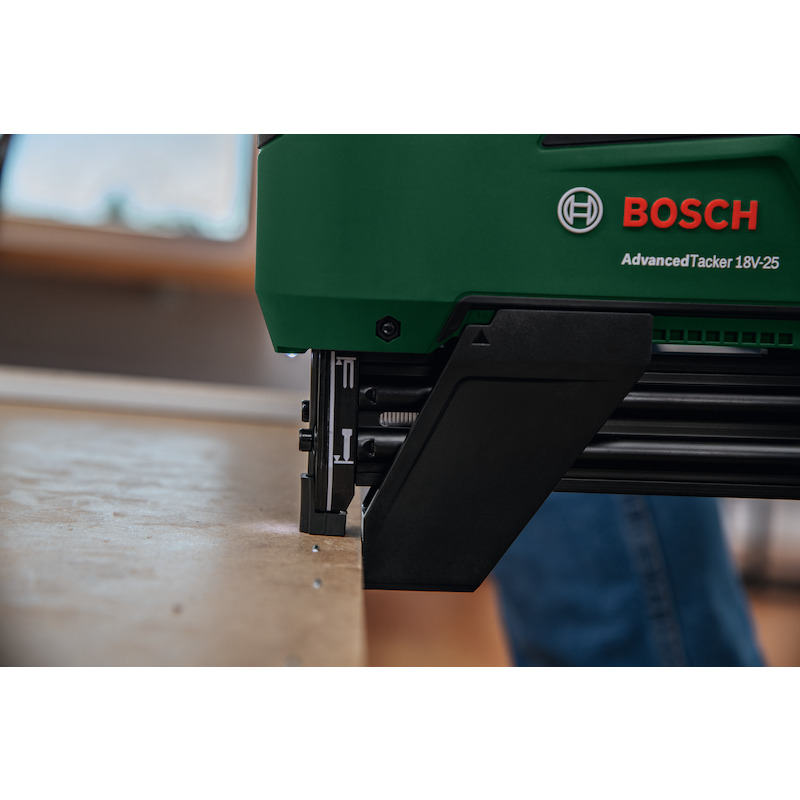 ACCU-NIETMACHINE 18V/BODY   ADVANCEDTACKER   BOSCH