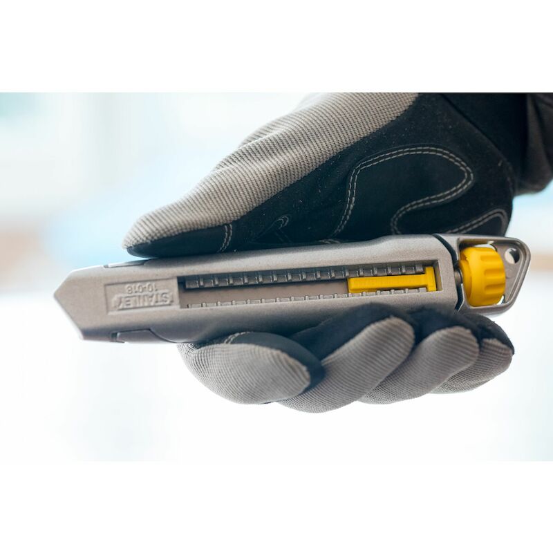 CUTTER INTERLOCK 18MM       1-10-018 165MM STANLEY