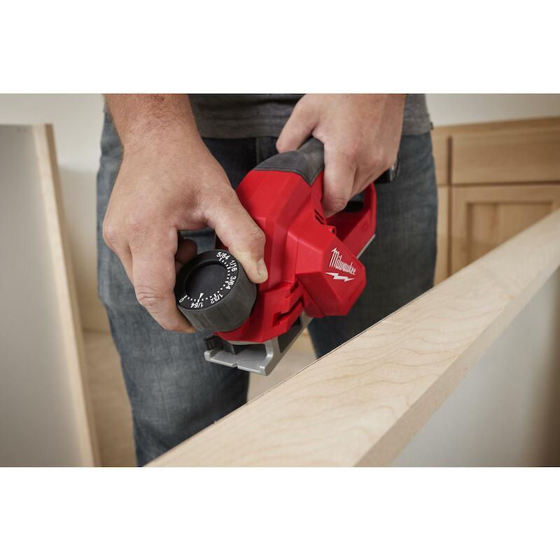 ACCUSCHAAF 12V/2X4AH        M12 BLP-402X MILWAUKEE