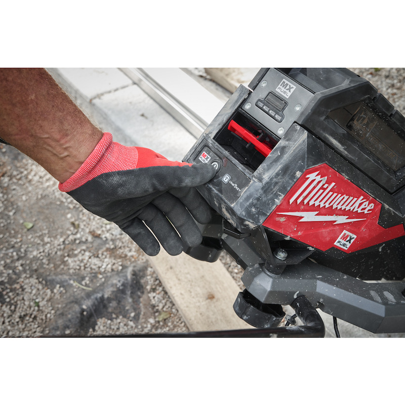 REGLE VIBR.BETON  72V/2X3AH MXF PSC-302  MILWAUKEE