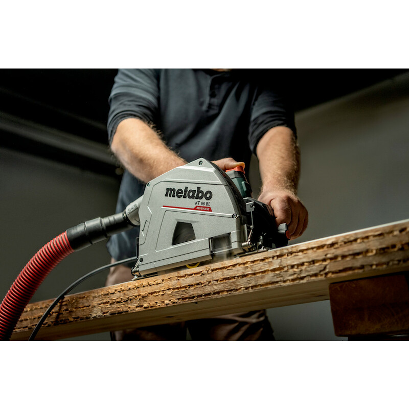 INVALCIRKELZAAG 1200W/165MM KT 66 BL        METABO