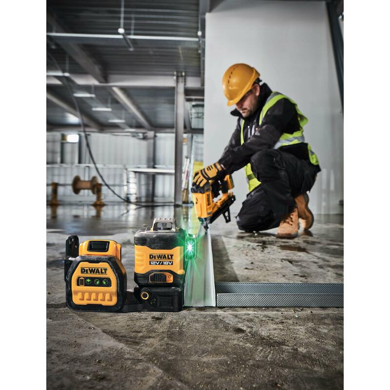 MULTILIJNLASER 12-18V/2AH   DCE089D1G18     DEWALT