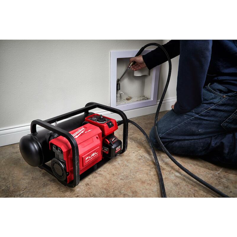 ACCUCOMPRESSOR 18V/BODY     M18 FAC-0    MILWAUKEE