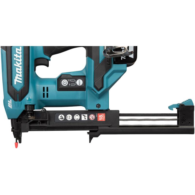 ACCU-NIETMACHINE 18V/2X5AH  DST630          MAKITA