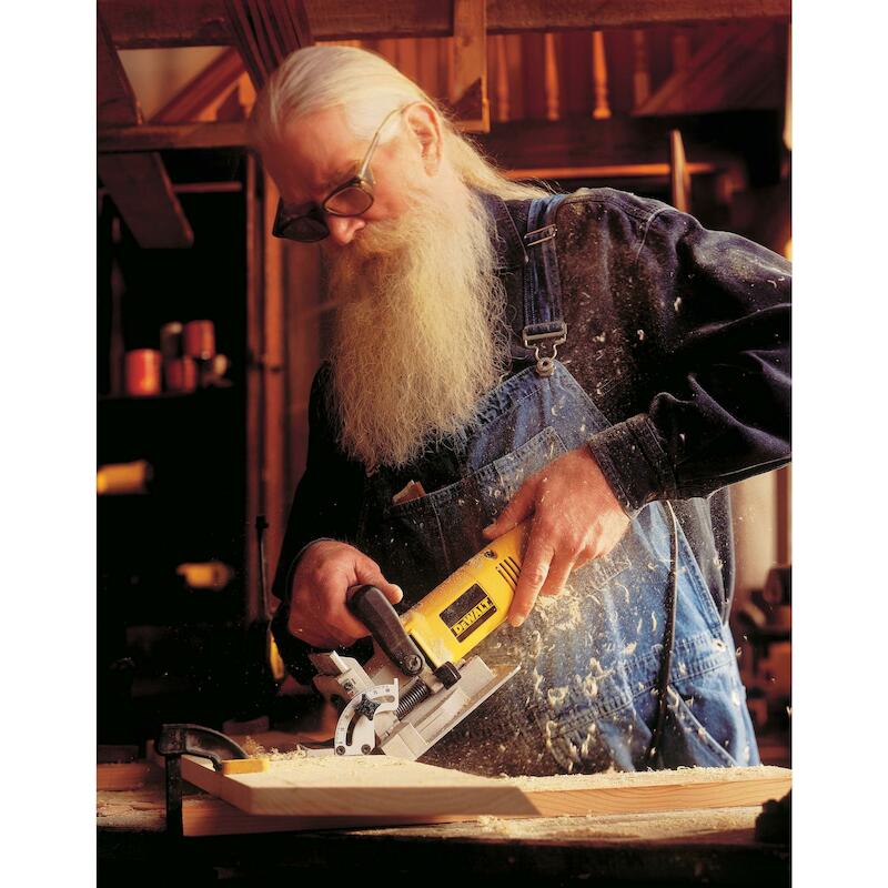 FRAISEUSE A LAMELLES 600W   DW682K(COFF)    DEWALT