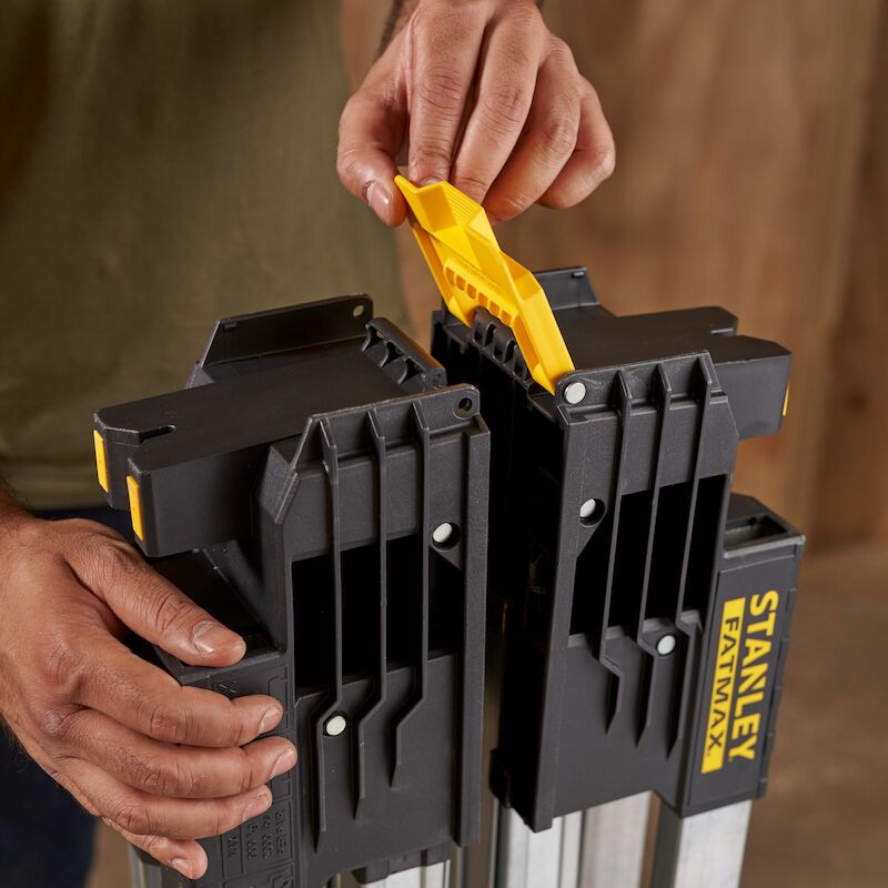 TRÉTAUX PLIABLES 900KG      FMST1-75763 (2PC)STANL