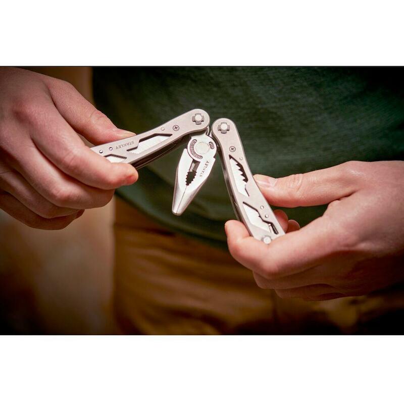 MULTITOOL 12 IN 1 RVS       0-84-519 IN ETUI STANL