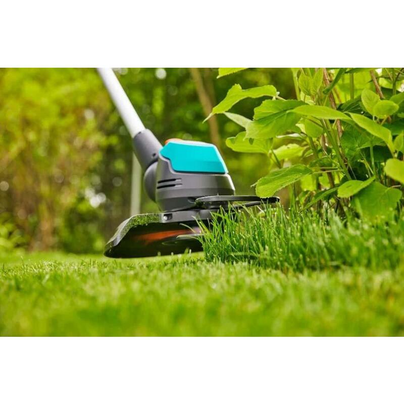 ACCUGRASTRIMMER 30/18V P4A  14703 SET      GARDENA