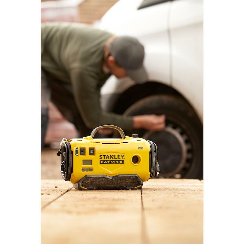ACCUCOMPRESSOR 18V/BODY     SFMCE520B      STANLEY