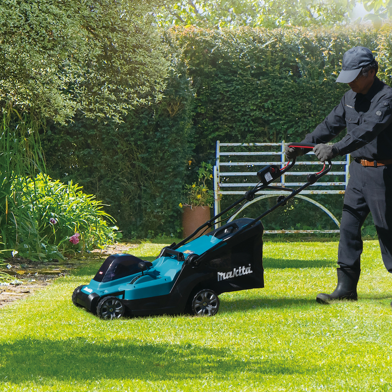 ACCUGRASMAAIER 40V/BODY     LM003GZ         MAKITA