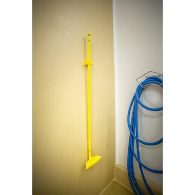 BROSSE ANGLE RÉGL.DOUX BLAN 7067/5  240X130  VIKAN
