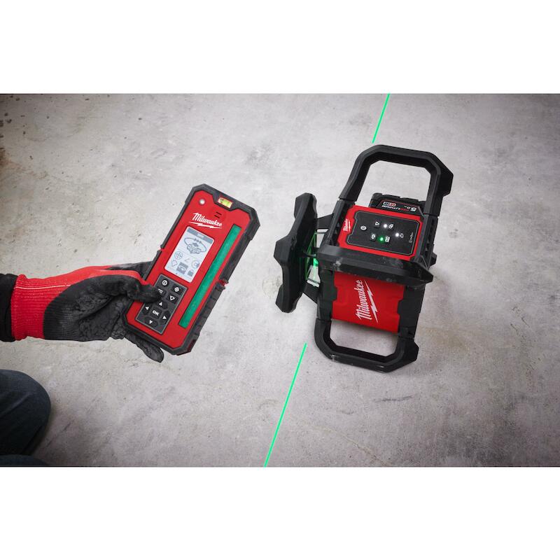 ROTATIELASER 18V/5AH GROEN  M18 RLOHVG300-501C MIL