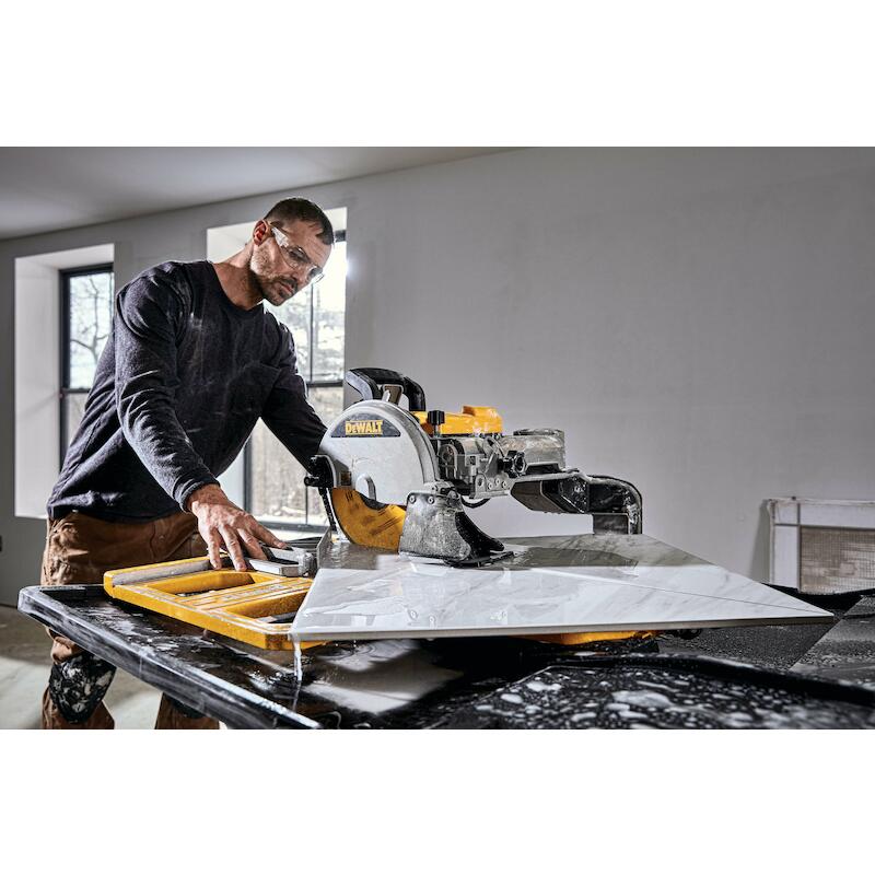 TEGELZAAG 910W              D36000          DEWALT