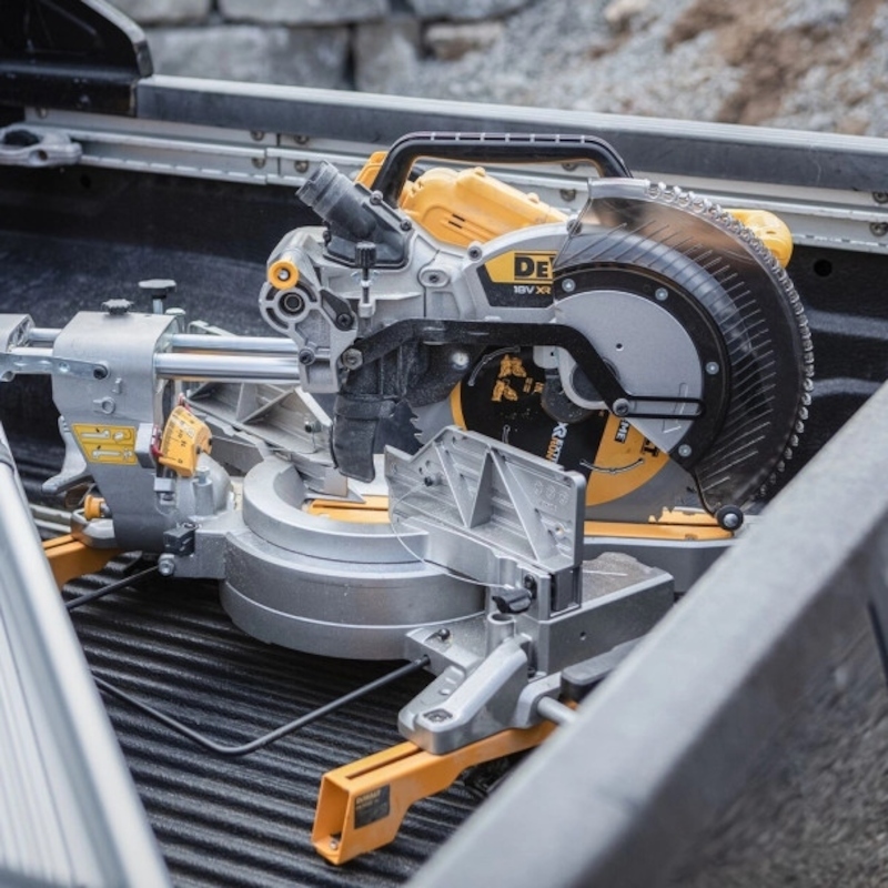 ACCU-AFKORTZAAG 18V/BODY    DCS782N-XJ      DEWALT