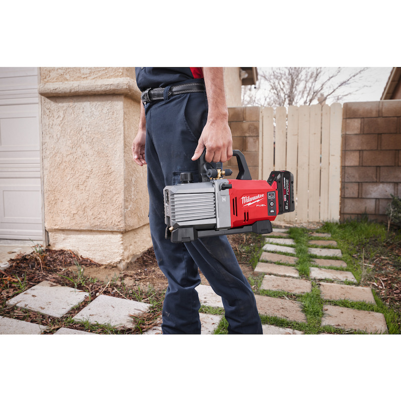 POMPE À VIDE ACCU 18V/8AH   M18 FVP5-801 MILWAUKEE