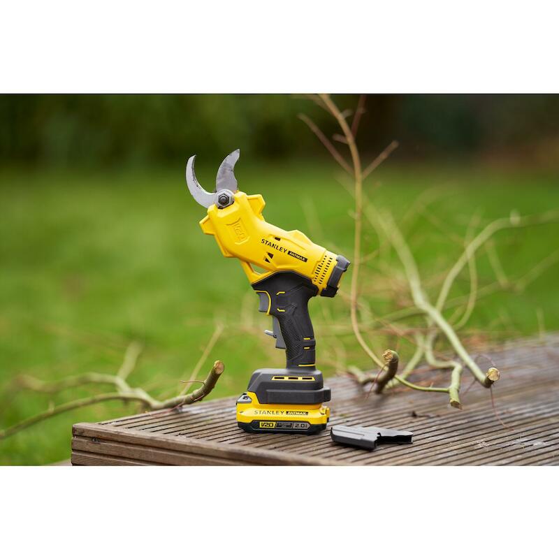 ACCU-SNOEISCHAAR 18V/2AH    SFMCPP32D1     STANLEY