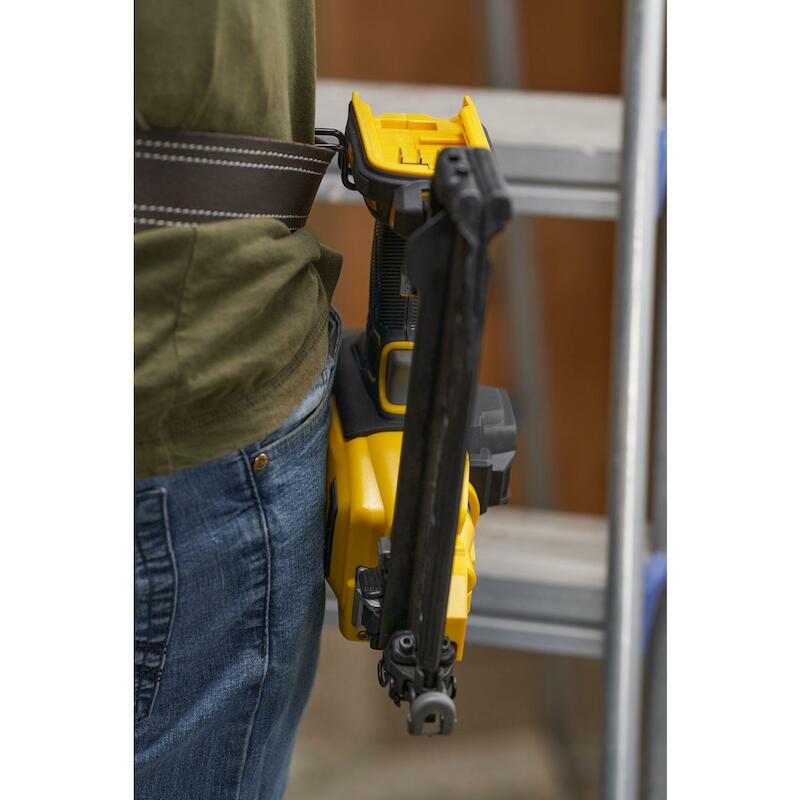 ACCU-NAGELPISTOOL 18V/BODY  SFMCN616B      STANLEY