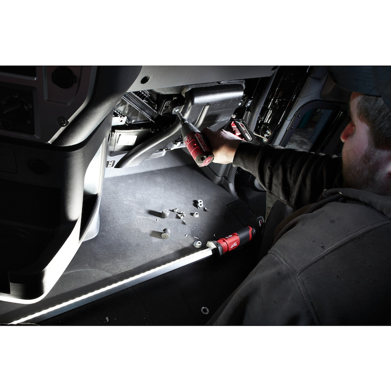 ACCUMOTORKAPLAMP 12V/BODY   M12 UHL-0(LED)MILWAUKE