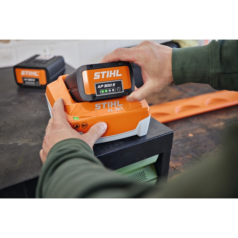 SNELLADER 36V               AL 301           STIHL