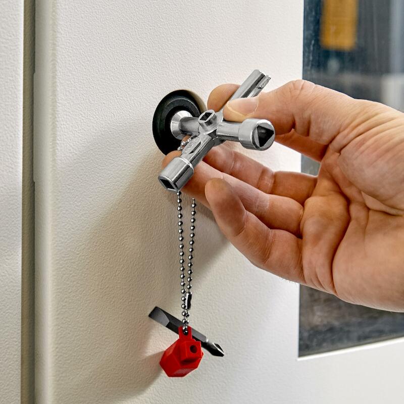 KNIPEX 1103 SCHAKELKASTSLEUTEL VOOR ALLE STANDAARDSCHAKELKASTEN EN AFSLUITSYSTEMEN 76 MM