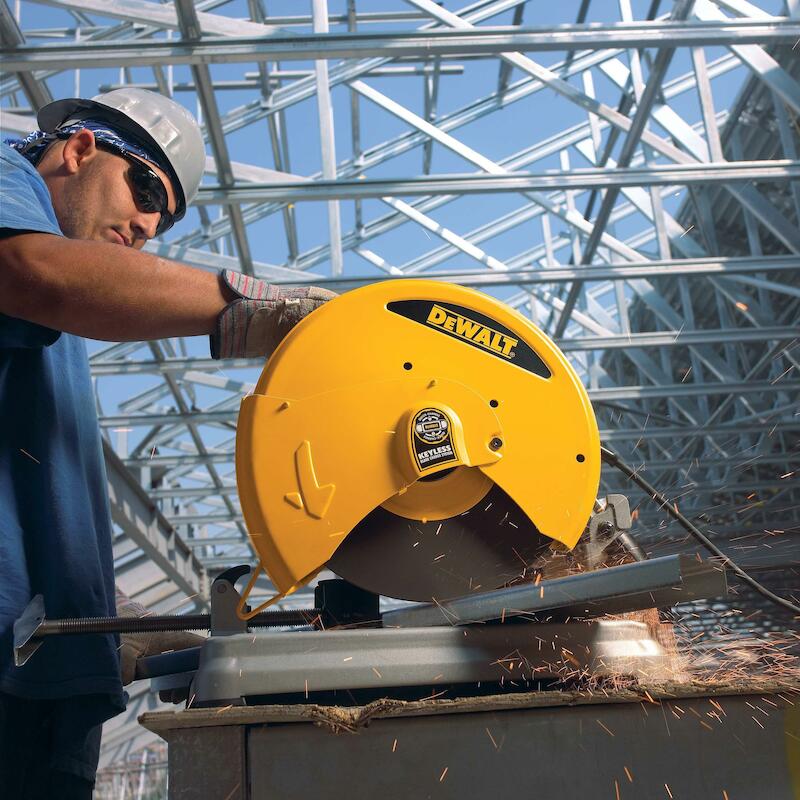 METAALZAAG 2200W/355MM      D28715          DEWALT