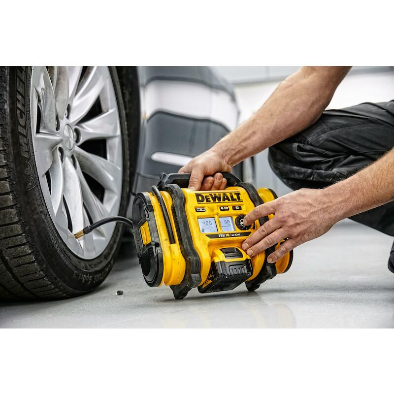 ACCUCOMPRESSOR 18V/BODY     DCC018N         DEWALT