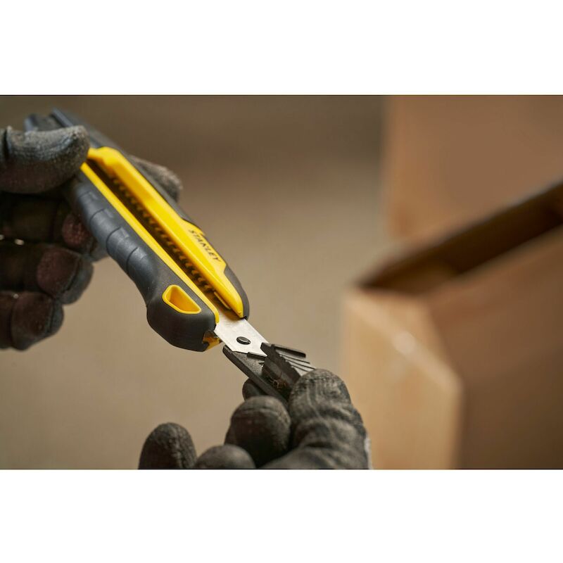 CUTTER MPP QUICK SNAP       STHT10501 18MM STANLEY