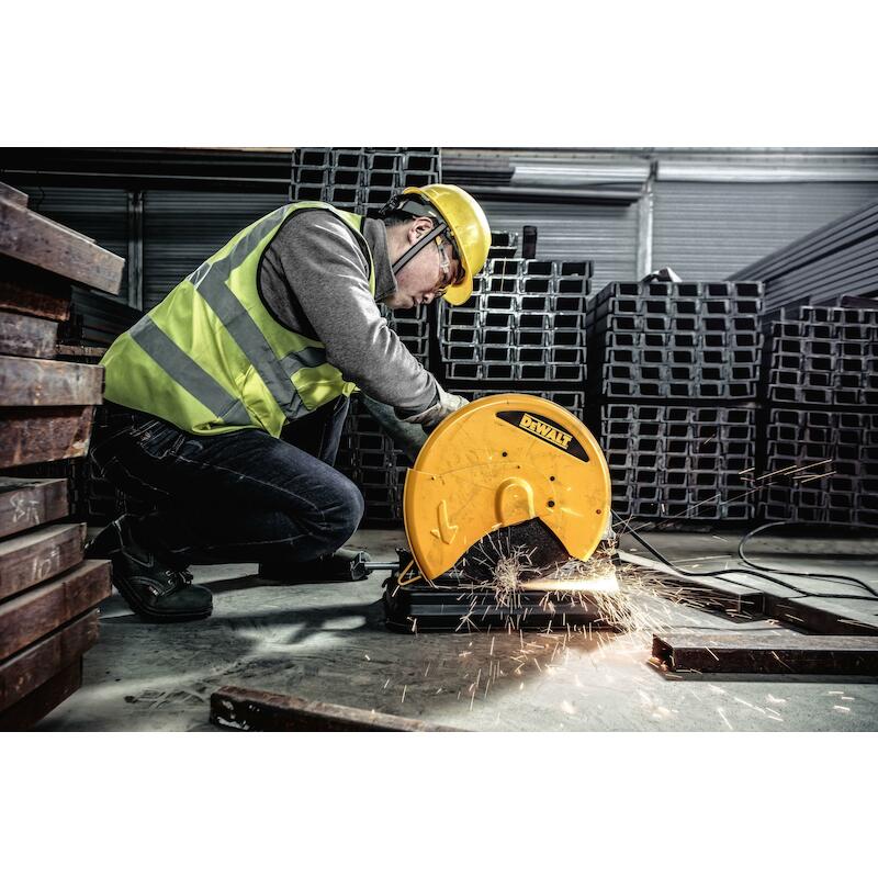METAALZAAG 2200W/355MM      D28730          DEWALT