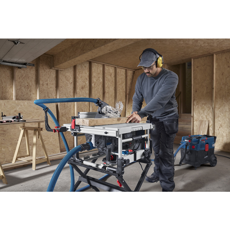 TAFELCIRKELZAAG 1850W/216MM GTS 70-216       BOSCH