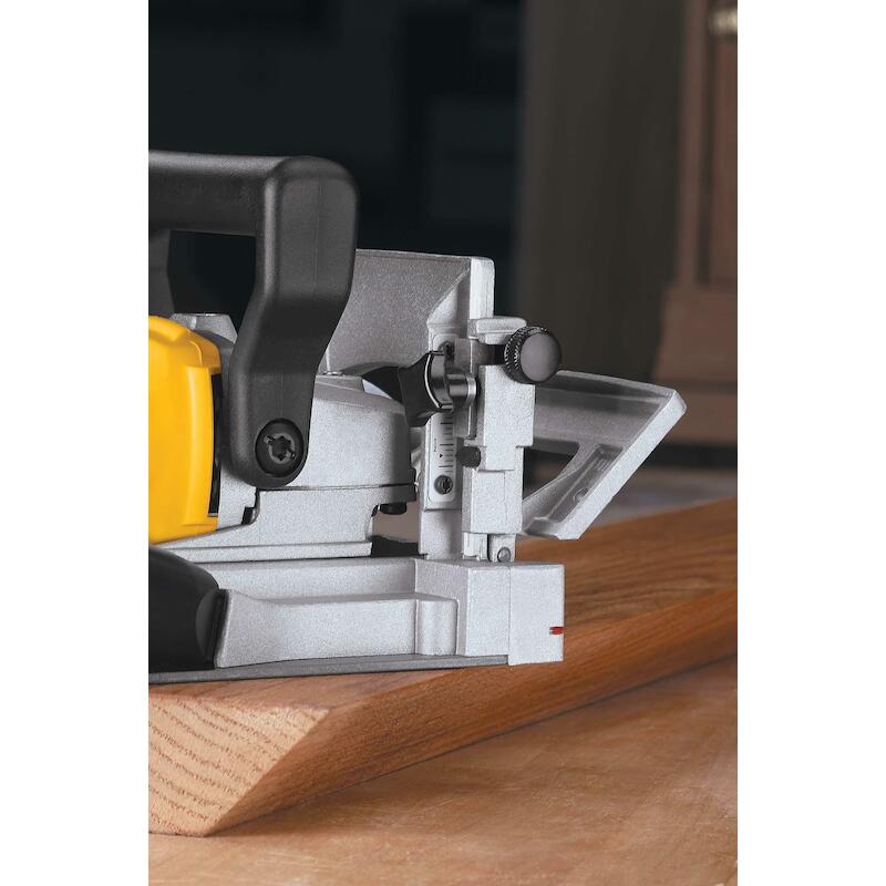 FRAISEUSE A LAMELLES 600W   DW682K(COFF)    DEWALT